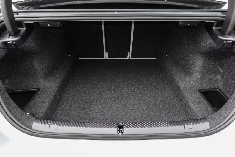 BMW 520 din 2025 cu 10 km - oferta BMW103701 - foto 7