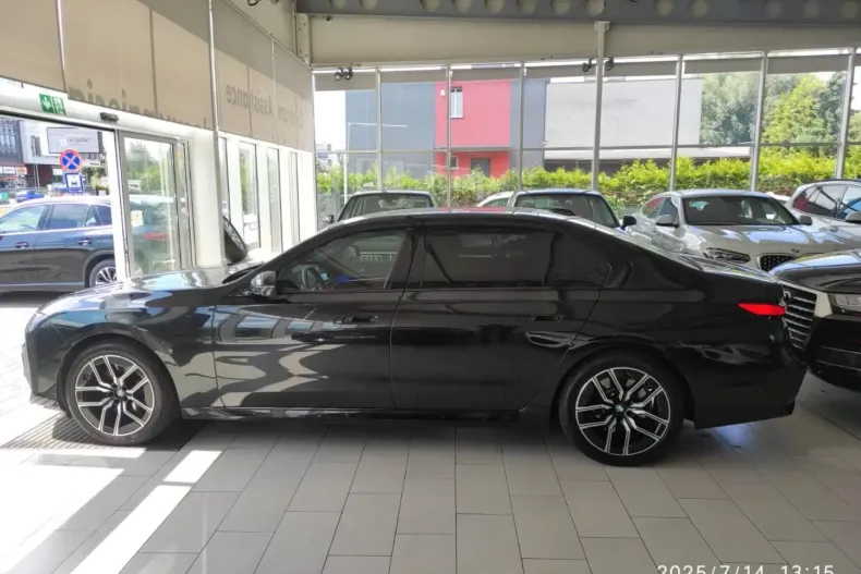 BMW 740 din 2023 cu 39.000 km - oferta BMW103705 - foto 3