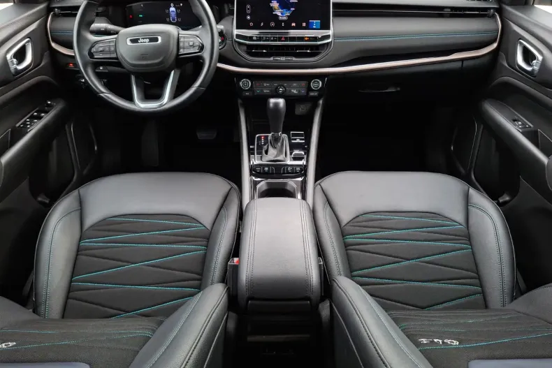 Jeep Compass din 2022 cu 39.832 km - oferta JEE103719 - foto 16