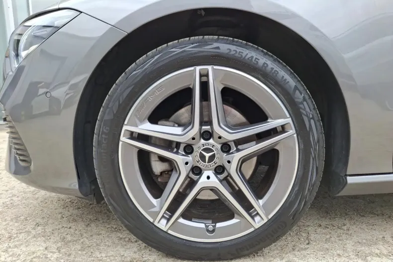 Mercedes-Benz CLA din 2024 cu 29.637 km - oferta MER103725 - foto 23