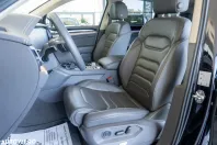 Volkswagen Touareg din 2019 cu 148.502 km - oferta VOL103779 - foto 6