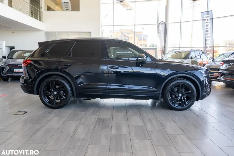 Volkswagen Touareg din 2019 cu 148.502 km - oferta VOL103779 - foto 11