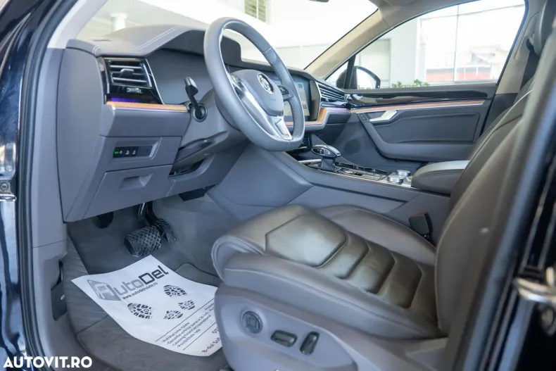 Volkswagen Touareg din 2019 cu 148.502 km - oferta VOL103779 - foto 13