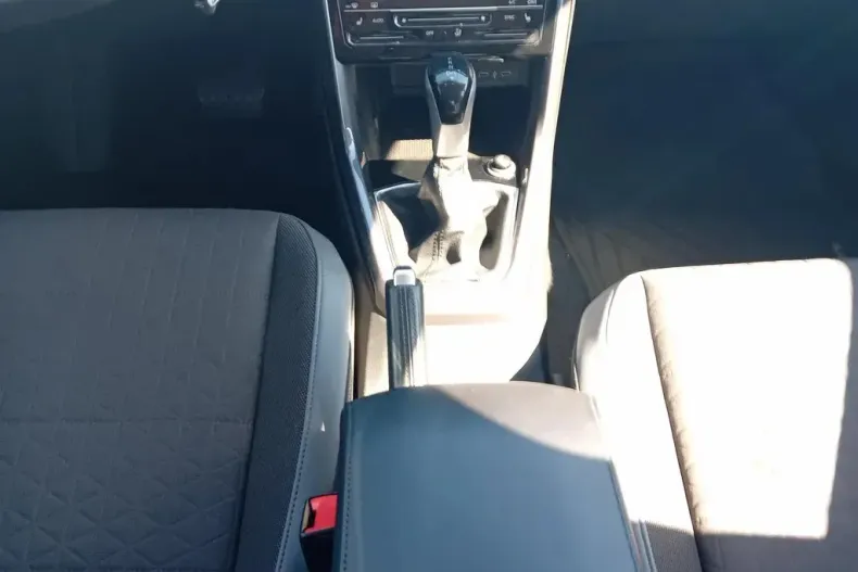 Volkswagen T-Cross din 2022 cu 67.000 km - oferta VOL103807 - foto 4