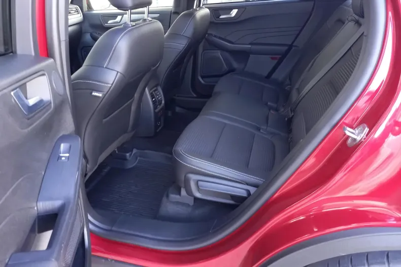 Ford Kuga din 2022 cu 85.659 km - oferta FOR103812 - foto 13