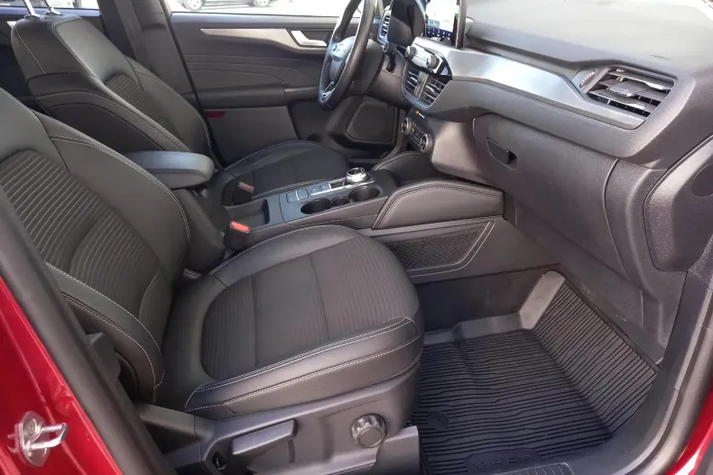 Ford Kuga din 2022 cu 85.659 km - oferta FOR103812 - foto 15