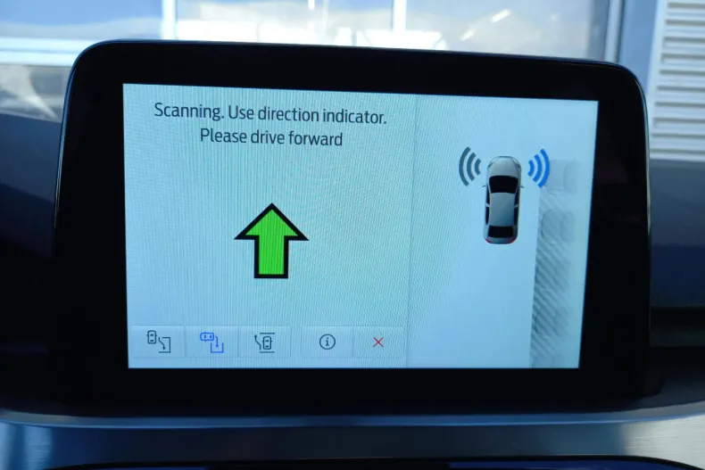 Ford Kuga din 2022 cu 85.659 km - oferta FOR103812 - foto 24