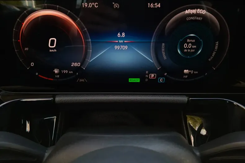 Mercedes-Benz GLA din 2021 cu 99.706 km - oferta MER103815 - foto 10