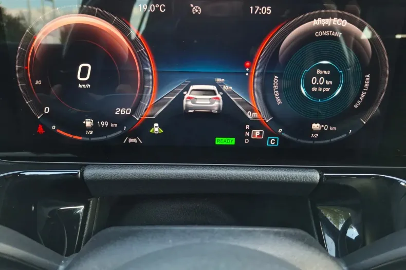 Mercedes-Benz GLA din 2021 cu 99.706 km - oferta MER103815 - foto 21