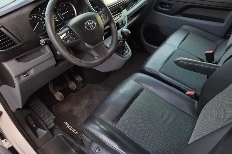 Toyota Proace din 2019 cu 93.939 km - oferta TOY103816 - foto 12