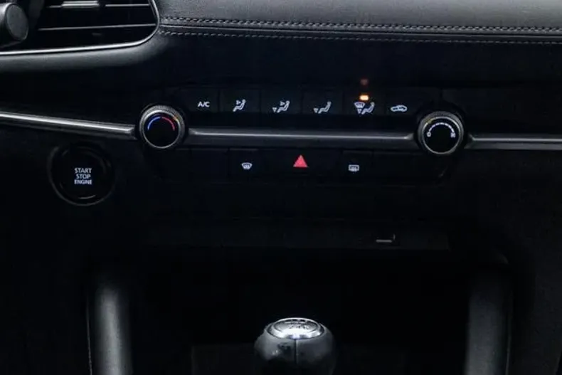 Mazda 3 din 2020 cu 125.000 km - oferta MAZ103820 - foto 4