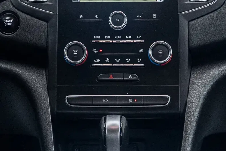 Renault Megane din 2019 cu 176.000 km - oferta REN103840 - foto 4