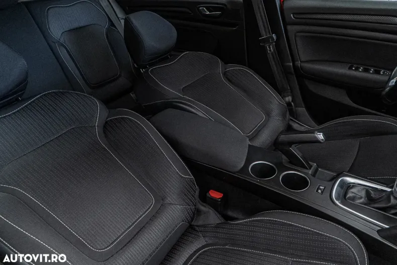 Renault Megane din 2019 cu 176.000 km - oferta REN103840 - foto 38