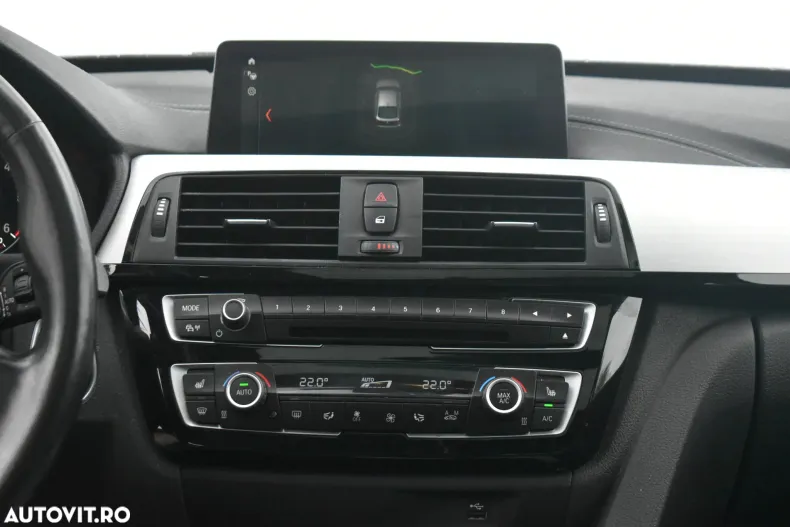 BMW Seria 3 din 2020 cu 136.392 km - oferta BMW103860 - foto 13