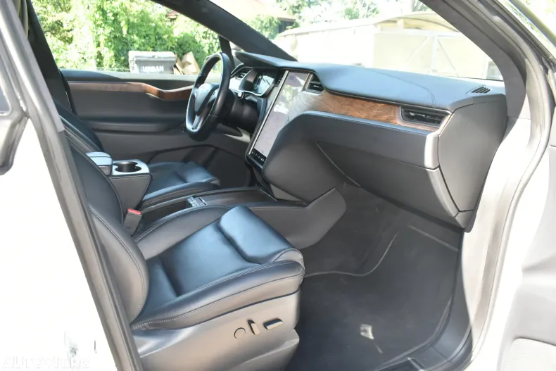 Tesla Model X din 2020 cu 61.426 km - oferta TES103875 - foto 13
