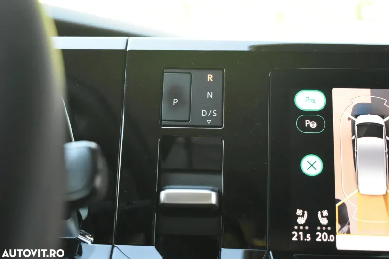 Volkswagen Multivan din 2024 cu 18.219 km - oferta VOL103876 - foto 17