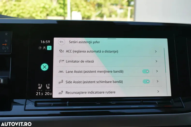 Volkswagen Multivan din 2024 cu 18.219 km - oferta VOL103876 - foto 21