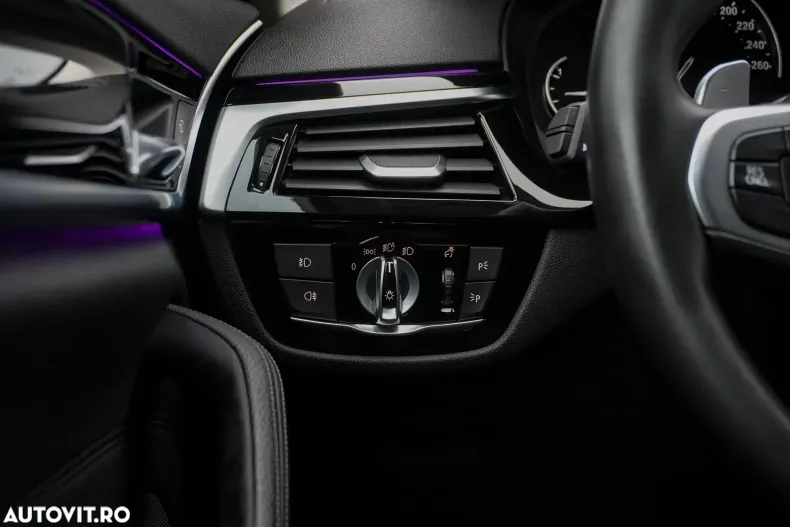 BMW Seria 5 din 2019 cu 69.710 km - oferta BMW103898 - foto 16