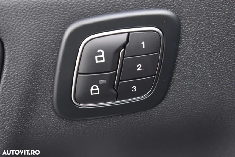 Ford Kuga din 2025 cu 1 km - oferta FOR103905 - foto 18