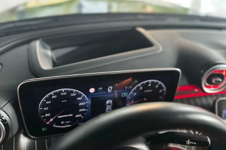 Mercedes-Benz C din 2024 cu 15.319 km - oferta MER103972 - foto 21