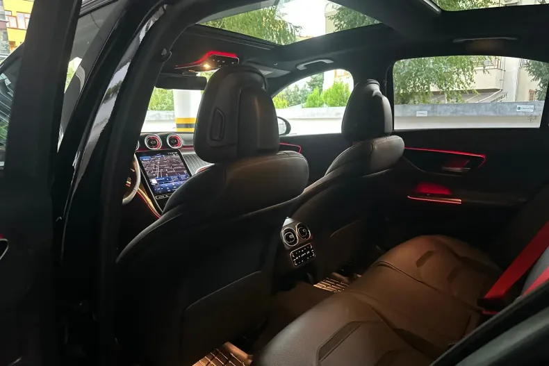 Mercedes-Benz C din 2024 cu 15.319 km - oferta MER103972 - foto 23