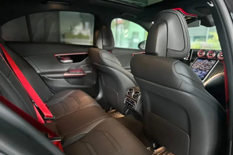 Mercedes-Benz C din 2024 cu 15.319 km - oferta MER103972 - foto 25