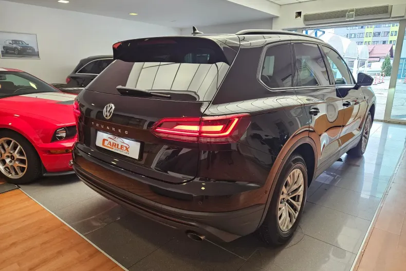 Volkswagen Touareg din 2020 cu 144.300 km - oferta VOL103973 - foto 5