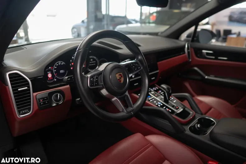 Porsche Cayenne din 2021 cu 68.000 km - oferta POR103979 - foto 4
