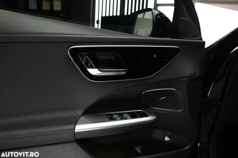 Mercedes-Benz C din 2023 cu 30.800 km - oferta MER103980 - foto 9