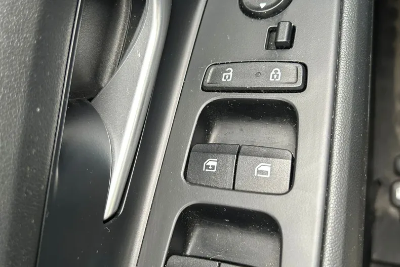 Hyundai Elantra din 2021 cu 23.300 km - oferta HYU104049 - foto 15