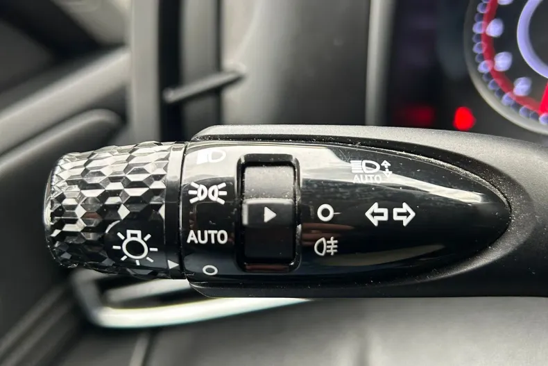 Hyundai Elantra din 2021 cu 23.300 km - oferta HYU104049 - foto 21