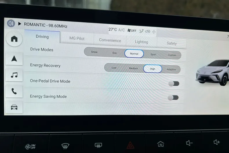 MG MG4 din 2024 cu 2.000 km - oferta MG0104050 - foto 27