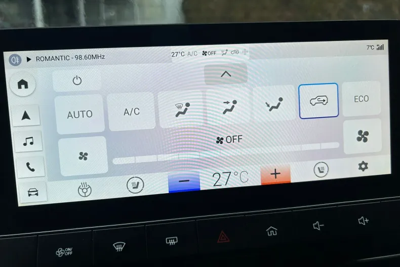 MG MG4 din 2024 cu 2.000 km - oferta MG0104050 - foto 28