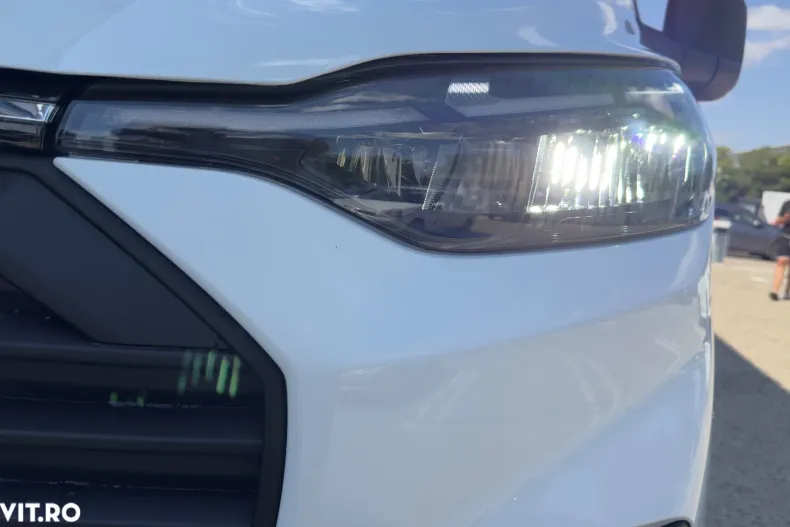 Ford Transit Custom din 2025 cu 2 km - oferta FOR104055 - foto 14