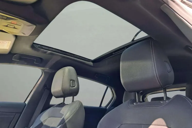 Opel Astra din 2024 cu 10.500 km - oferta OPE104059 - foto 6