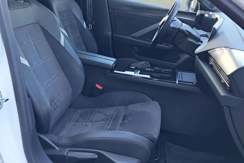 Opel Astra din 2024 cu 10.500 km - oferta OPE104059 - foto 15