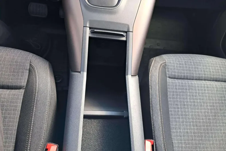 Peugeot Rifter din 2023 cu 4.574 km - oferta PEU104060 - foto 19