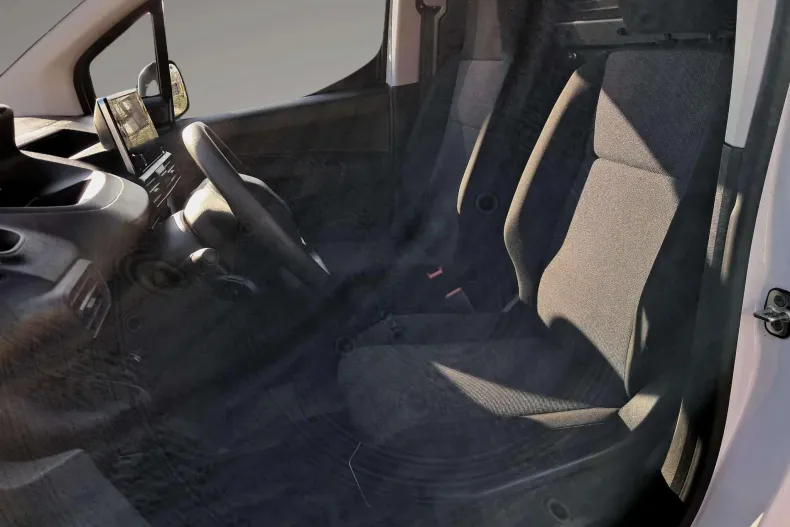 Peugeot Partner din 2023 cu 4.732 km - oferta PEU104061 - foto 6