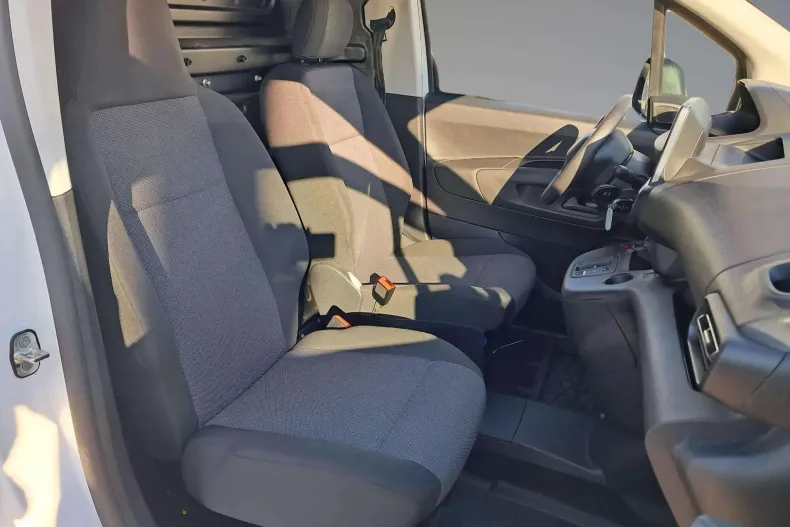 Peugeot Partner din 2023 cu 4.732 km - oferta PEU104061 - foto 7