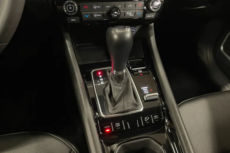 Jeep Compass din 2022 cu 123.261 km - oferta JEE104080 - foto 19