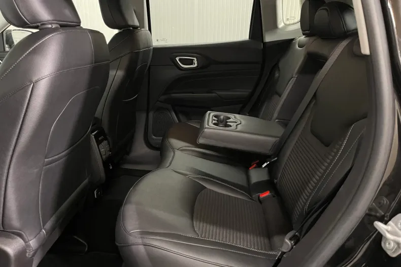 Jeep Compass din 2022 cu 73.704 km - oferta JEE104081 - foto 11