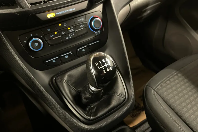 Ford Transit Connect din 2020 cu 176.154 km - oferta FOR104088 - foto 15