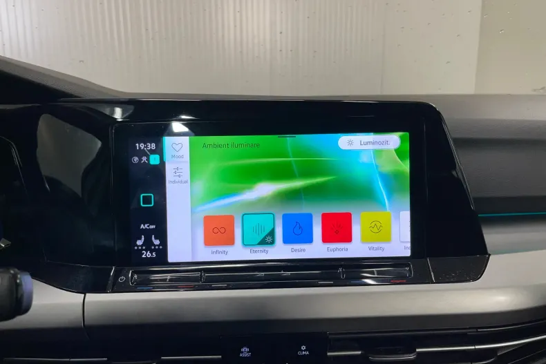 Volkswagen Golf din 2021 cu 132.745 km - oferta VOL104089 - foto 18