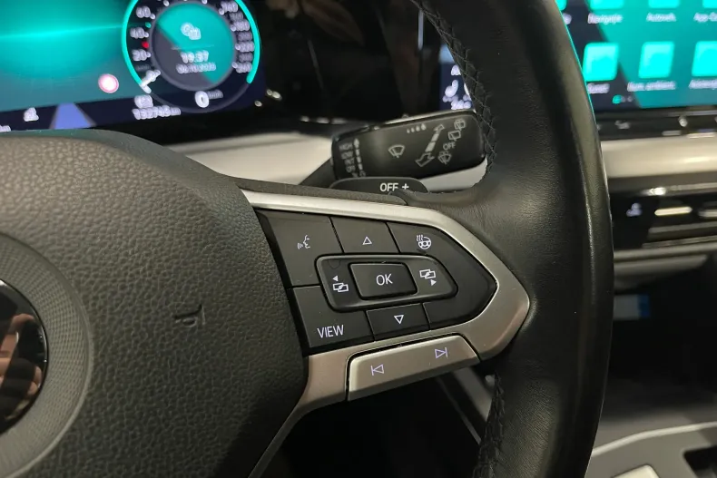 Volkswagen Golf din 2021 cu 132.745 km - oferta VOL104089 - foto 22