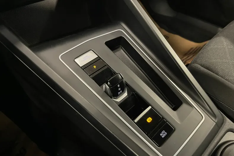 Volkswagen Golf din 2021 cu 132.745 km - oferta VOL104089 - foto 23