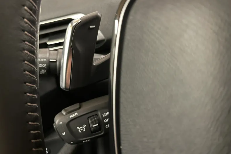 Peugeot 3008 din 2022 cu 123.902 km - oferta PEU104114 - foto 22