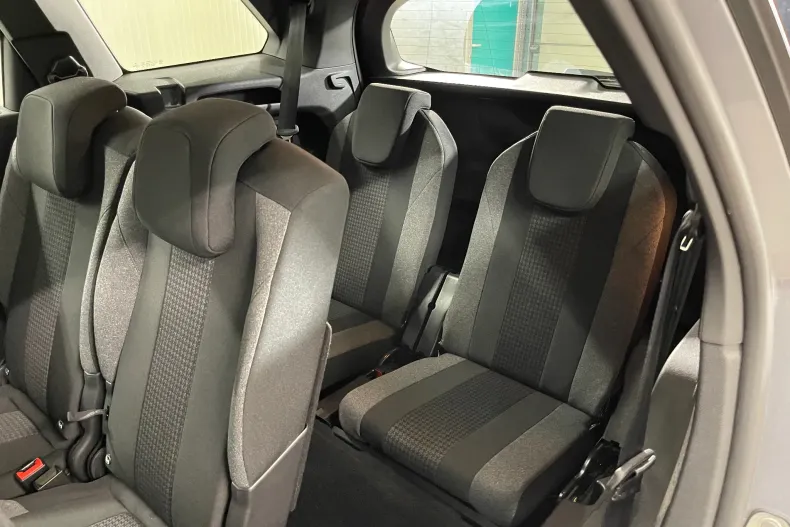 Peugeot 5008 din 2021 cu 117.619 km - oferta PEU104115 - foto 11