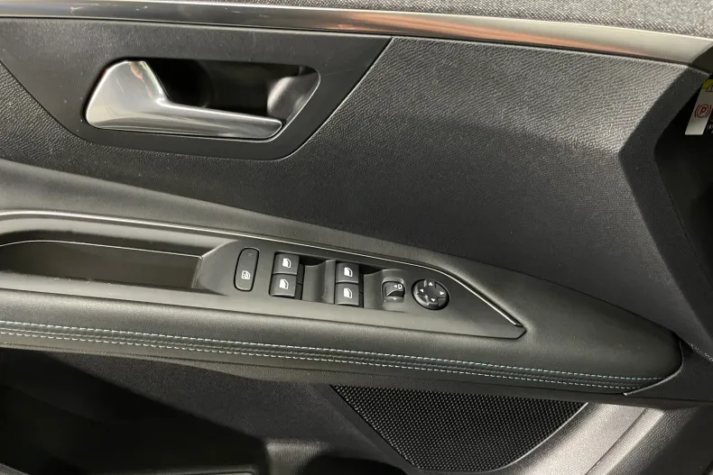 Peugeot 3008 din 2021 cu 145.795 km - oferta PEU104120 - foto 23