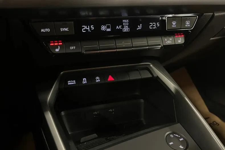 Audi A3 din 2021 cu 105.732 km - oferta AUD104121 - foto 19