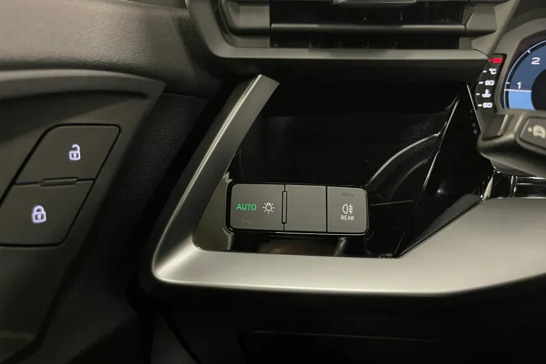 Audi A3 din 2021 cu 105.732 km - oferta AUD104121 - foto 23